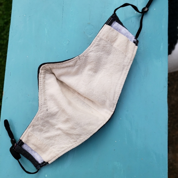 NEW Hand-made Adult Lined Cotton Face Mask… - Picture 4 of 4